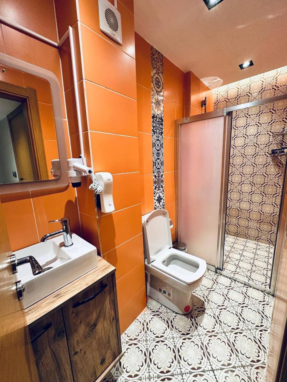 Taksim Rexxee Istanbul Istiklal Hotel エクステリア 写真